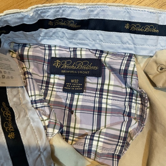 Brooks Brothers Burmuda Cotton Khaki Shorts Size 32 Men’s - Picture 3 of 4